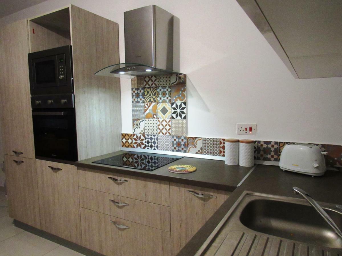 No8 @ Seabreeze Court Apartment Mellieħa Exterior foto