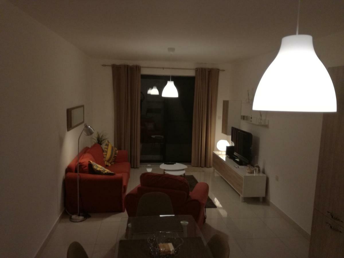 No8 @ Seabreeze Court Apartment Mellieħa Exterior foto